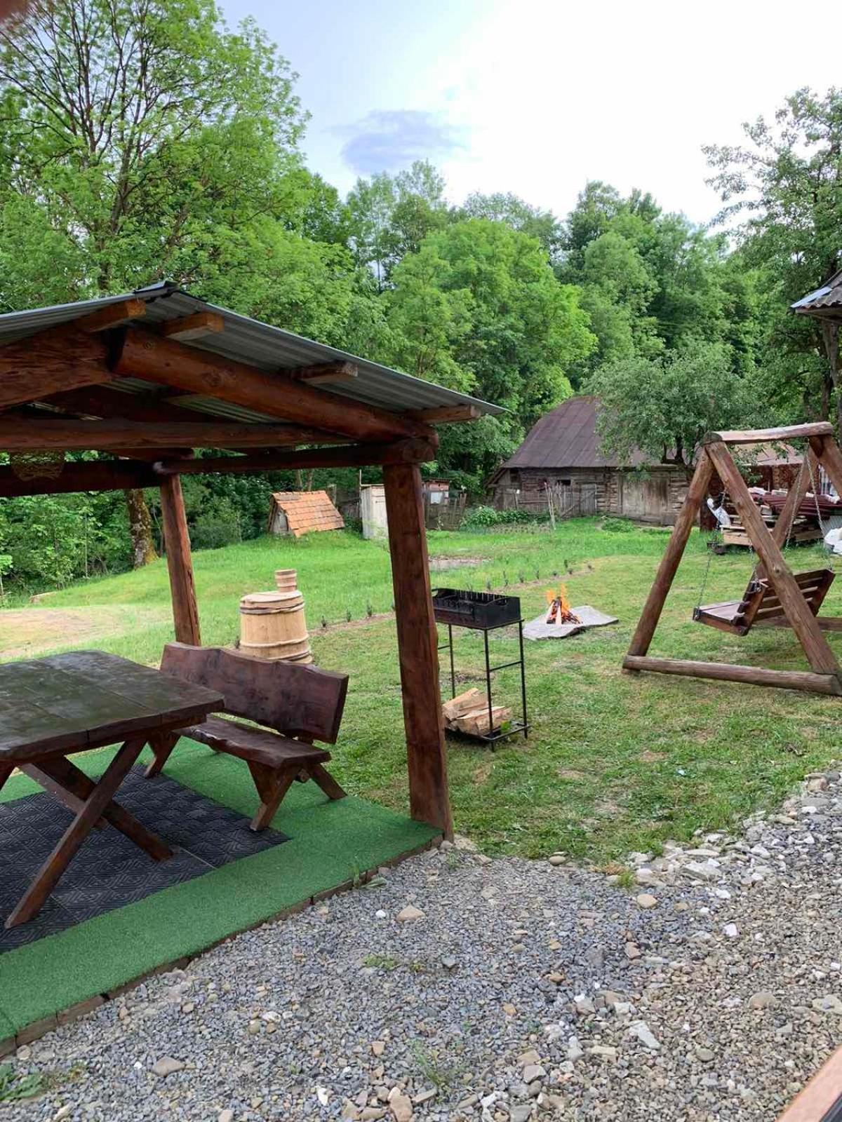 Mini Hotel Polonyna Pilipets Exterior photo